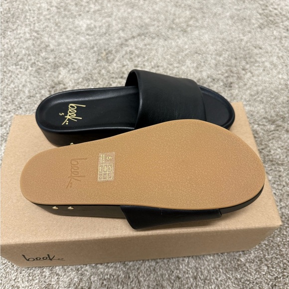 Beek Sandals - Picture 5 of 7